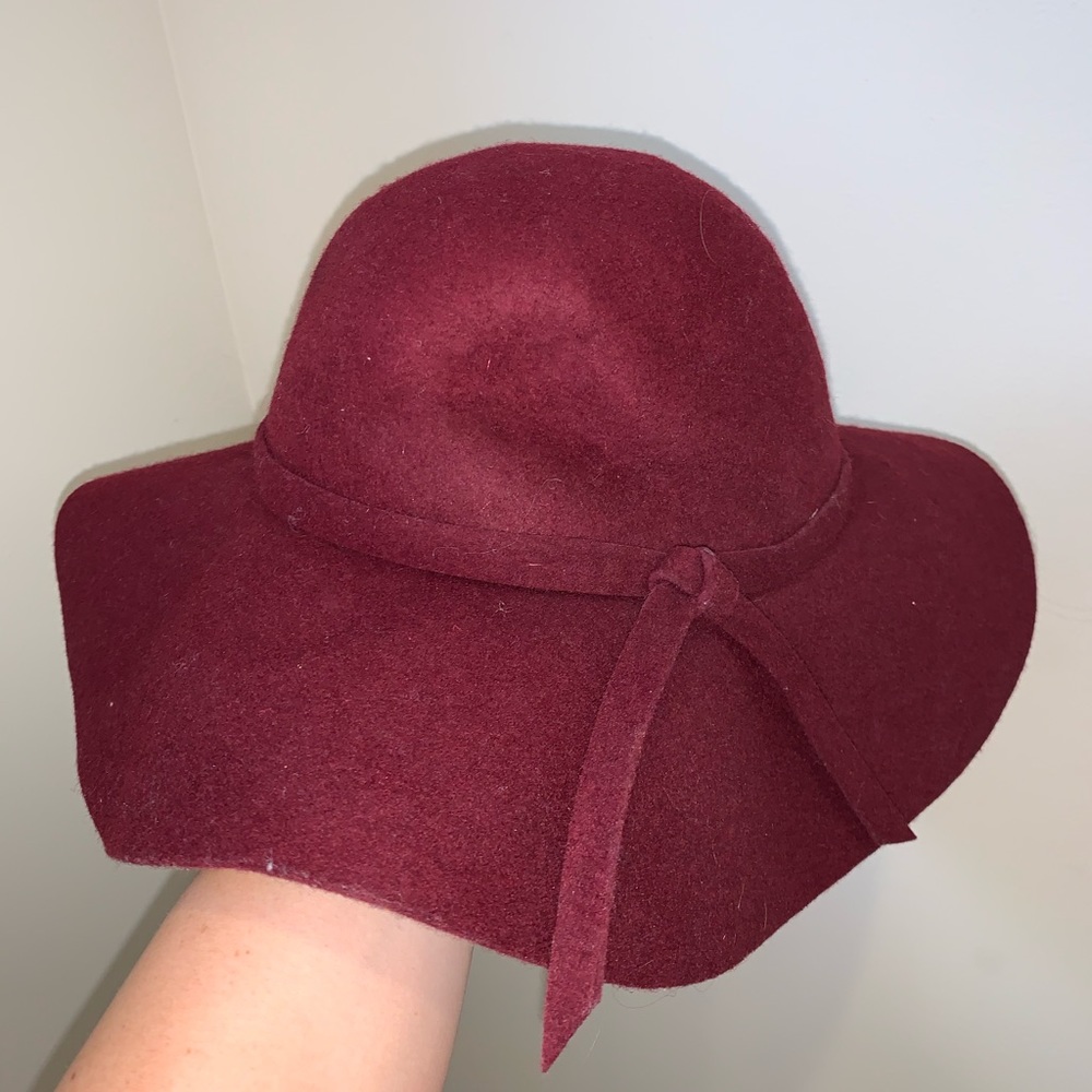 hat! - Picture 2 of 2